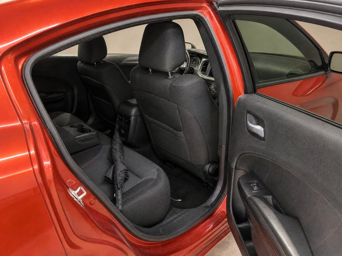2021 Dodge Charger SXT, photo 4