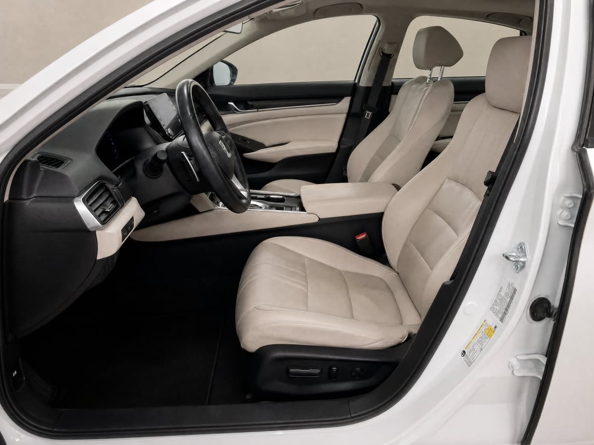 2022 Honda Accord Hybrid Touring, photo 3