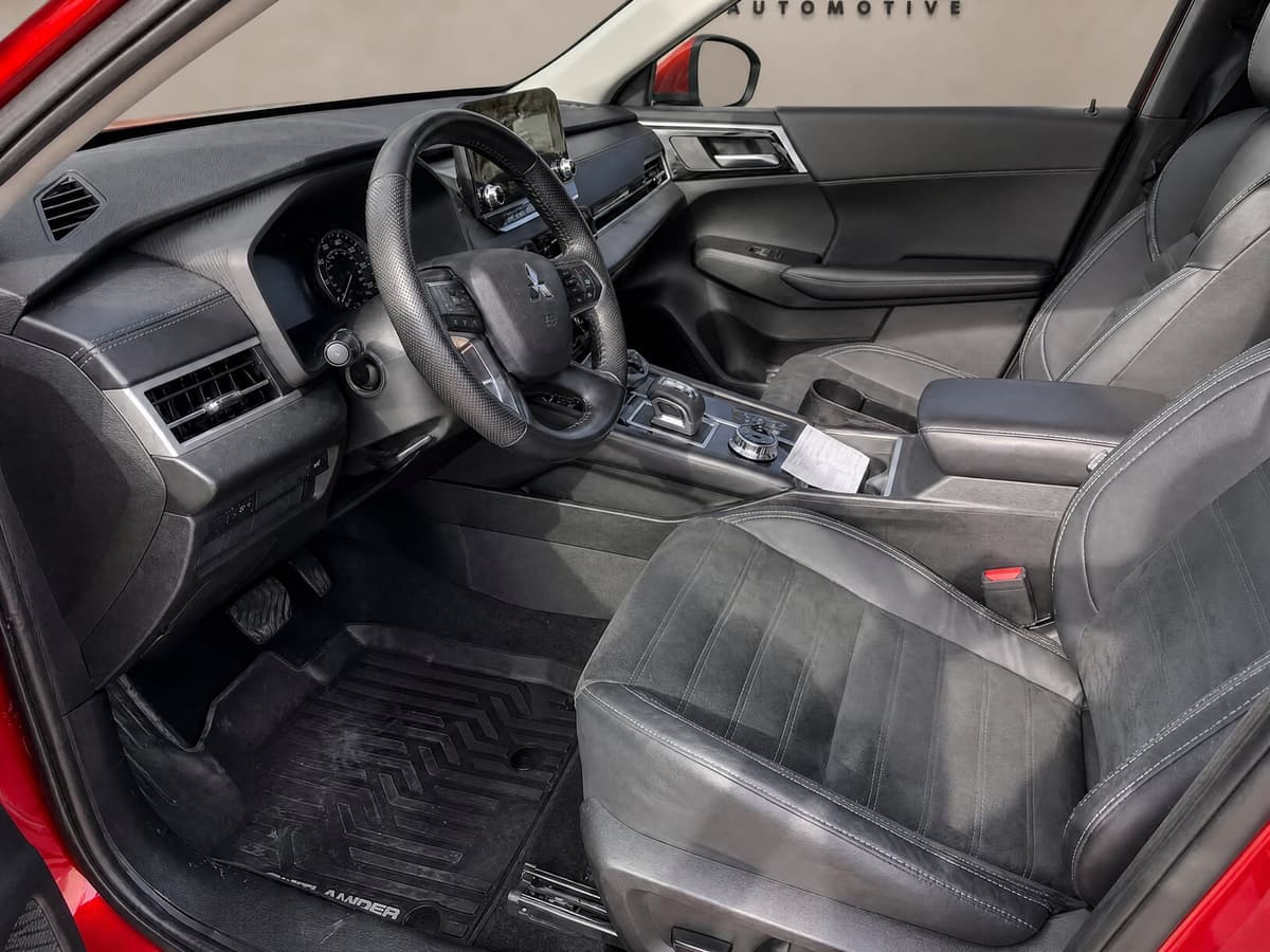 2023 Mitsubishi Outlander SE 2.5 2WD, photo 2