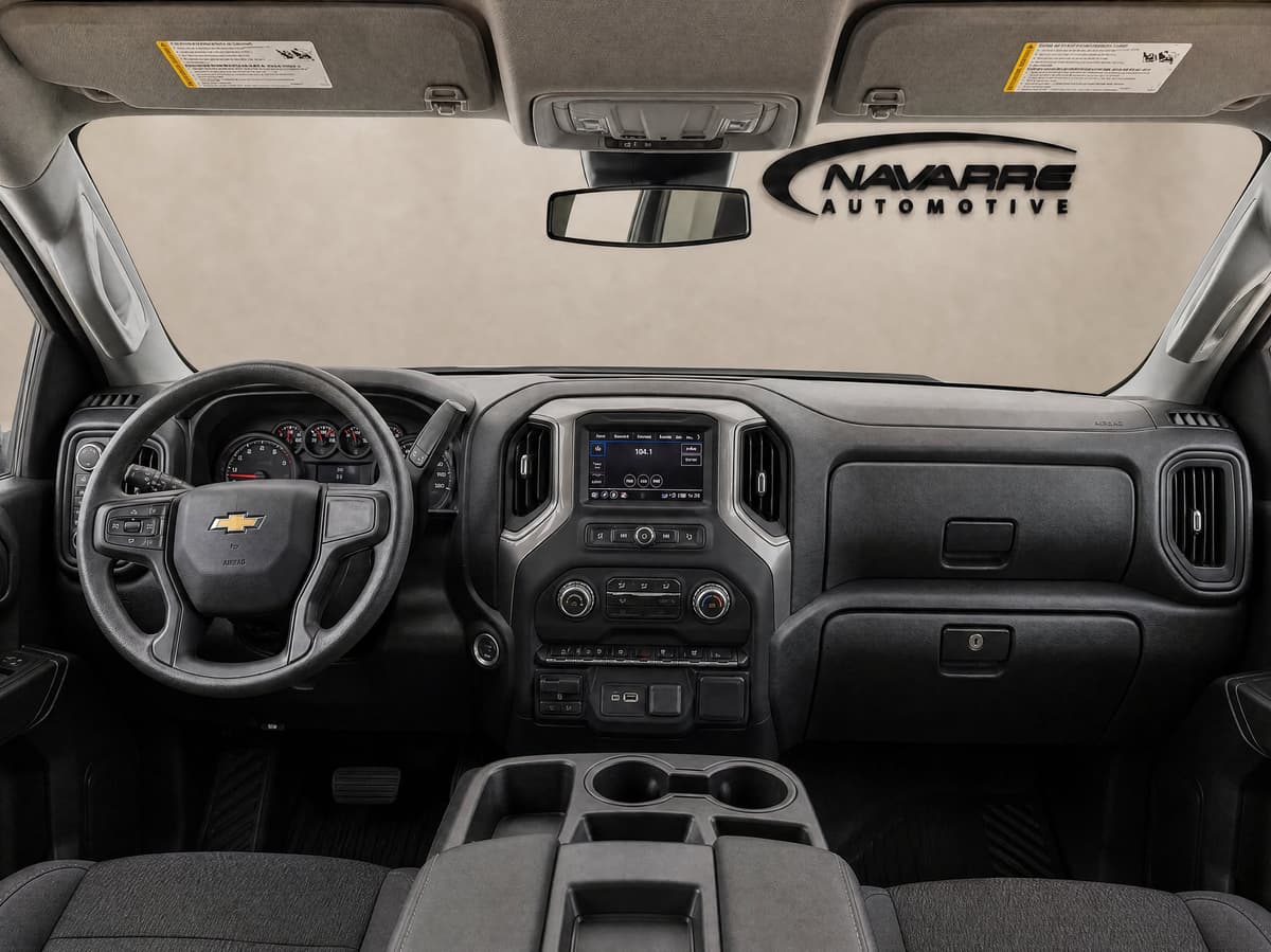 2024 Chevrolet Silverado 2500 HD Custom, photo 2