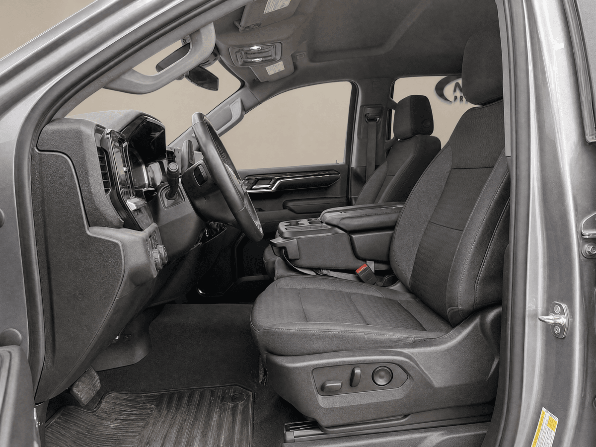 2024 Chevrolet Silverado 1500 LT, photo 4