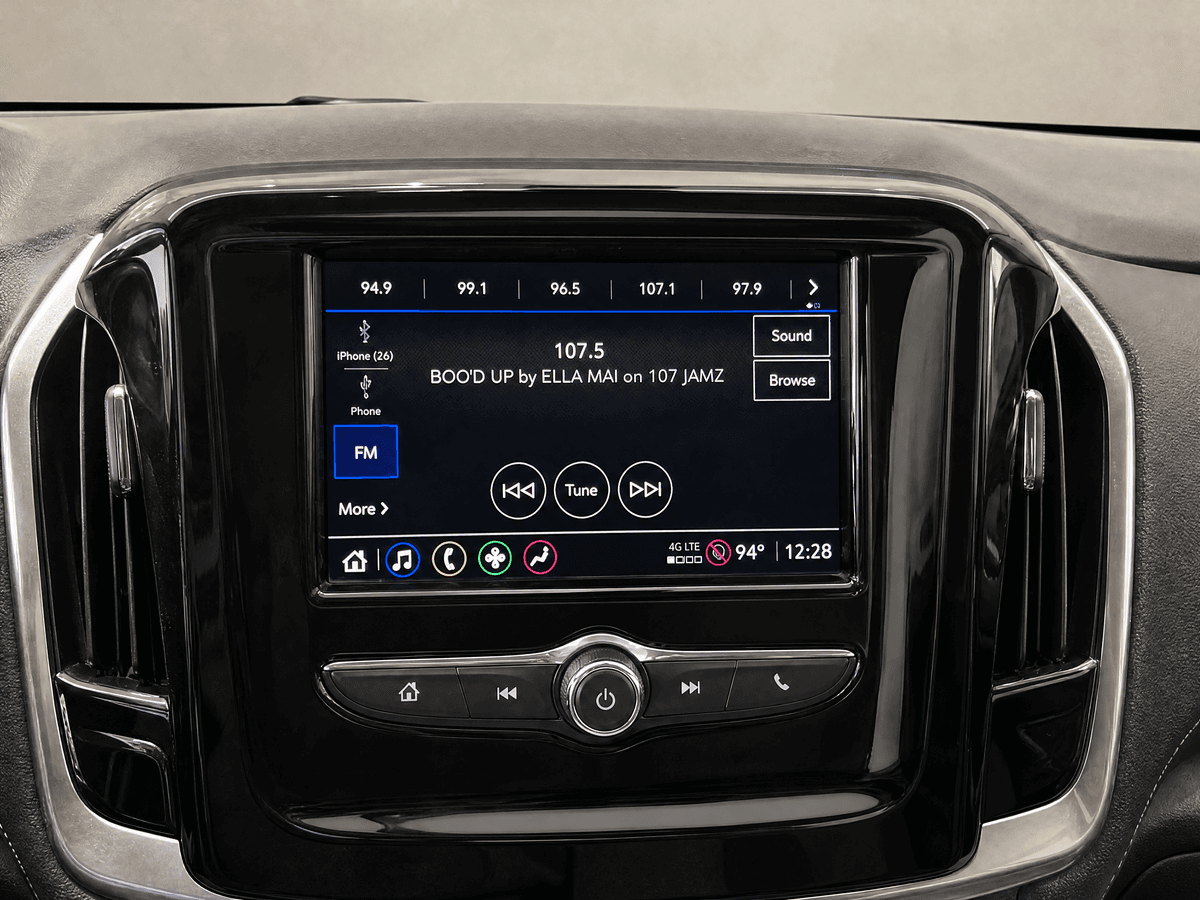 2021 Chevrolet Traverse LS, photo 3