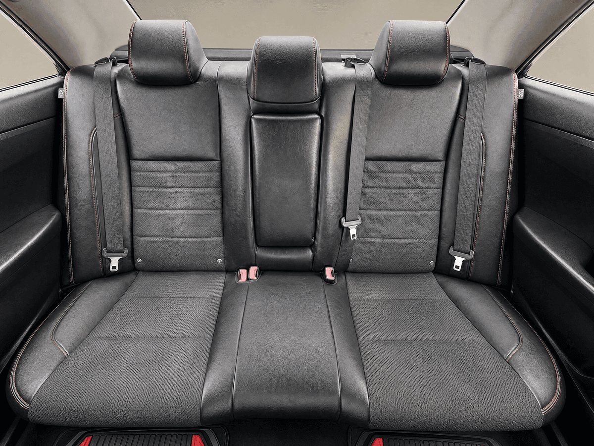 2017 Toyota Camry SE, photo 1