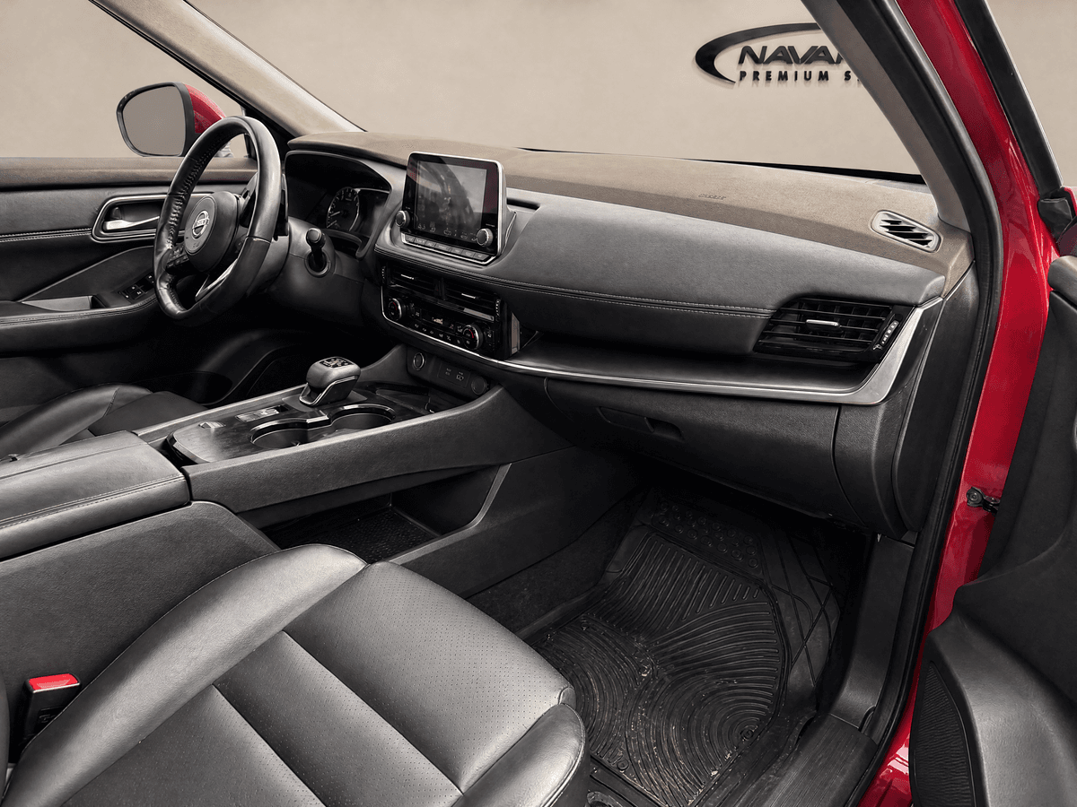 2021 Nissan Rogue SV, photo 1