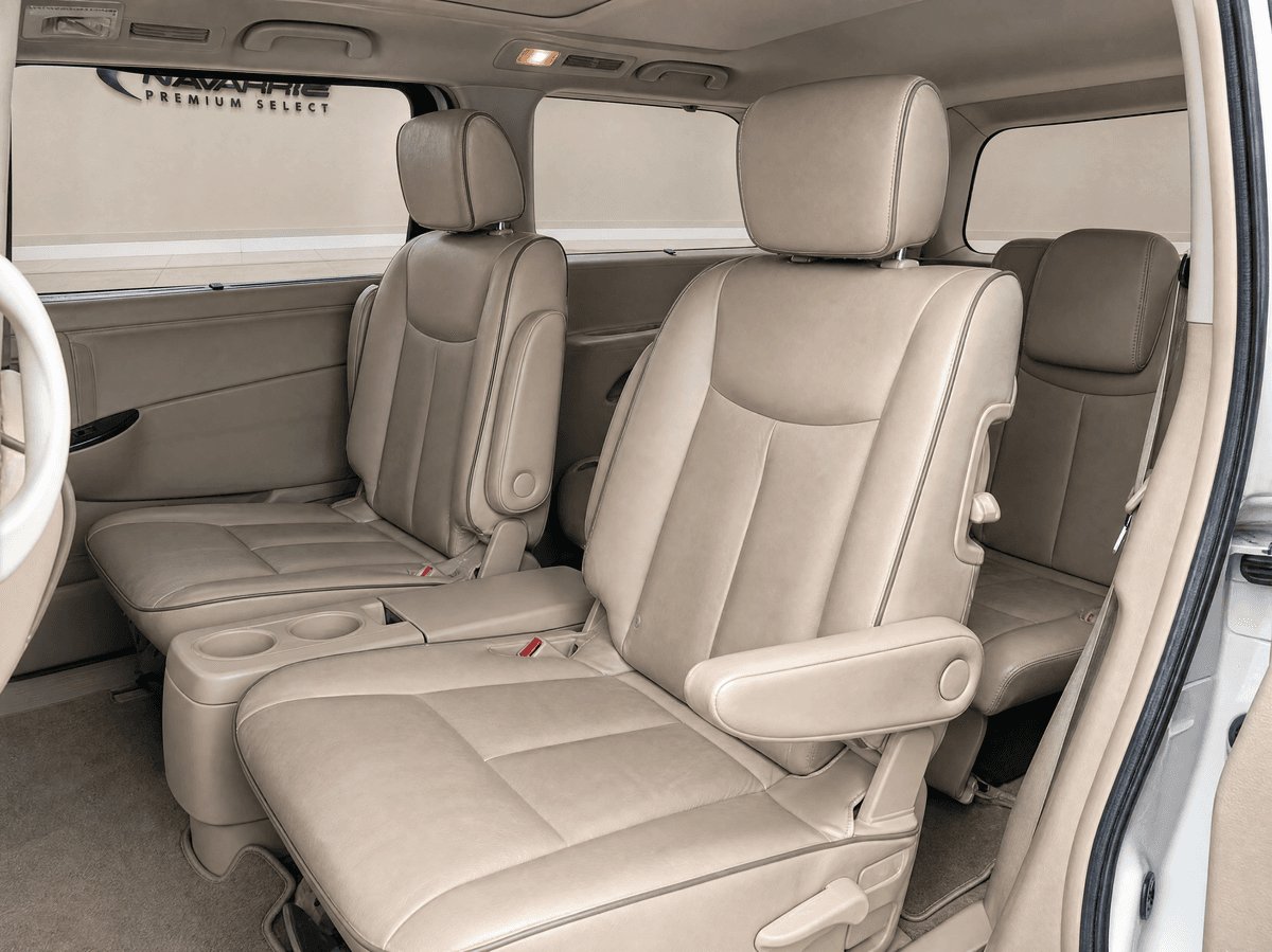 2016 Nissan Quest Platinum, photo 3
