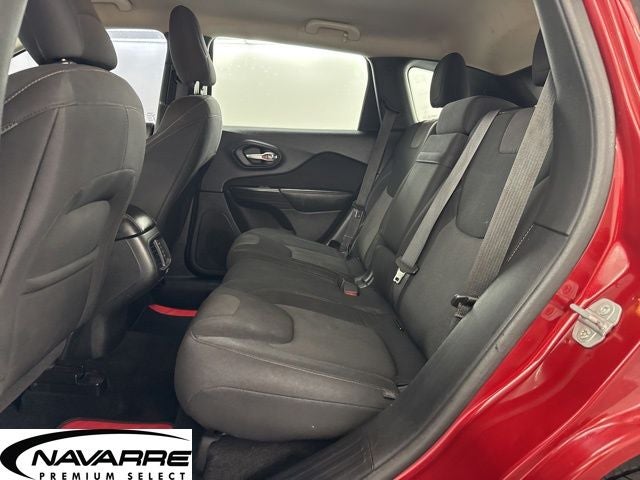 2015 Jeep Cherokee Sport