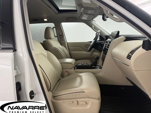 2022 INFINITI QX80 LUXE